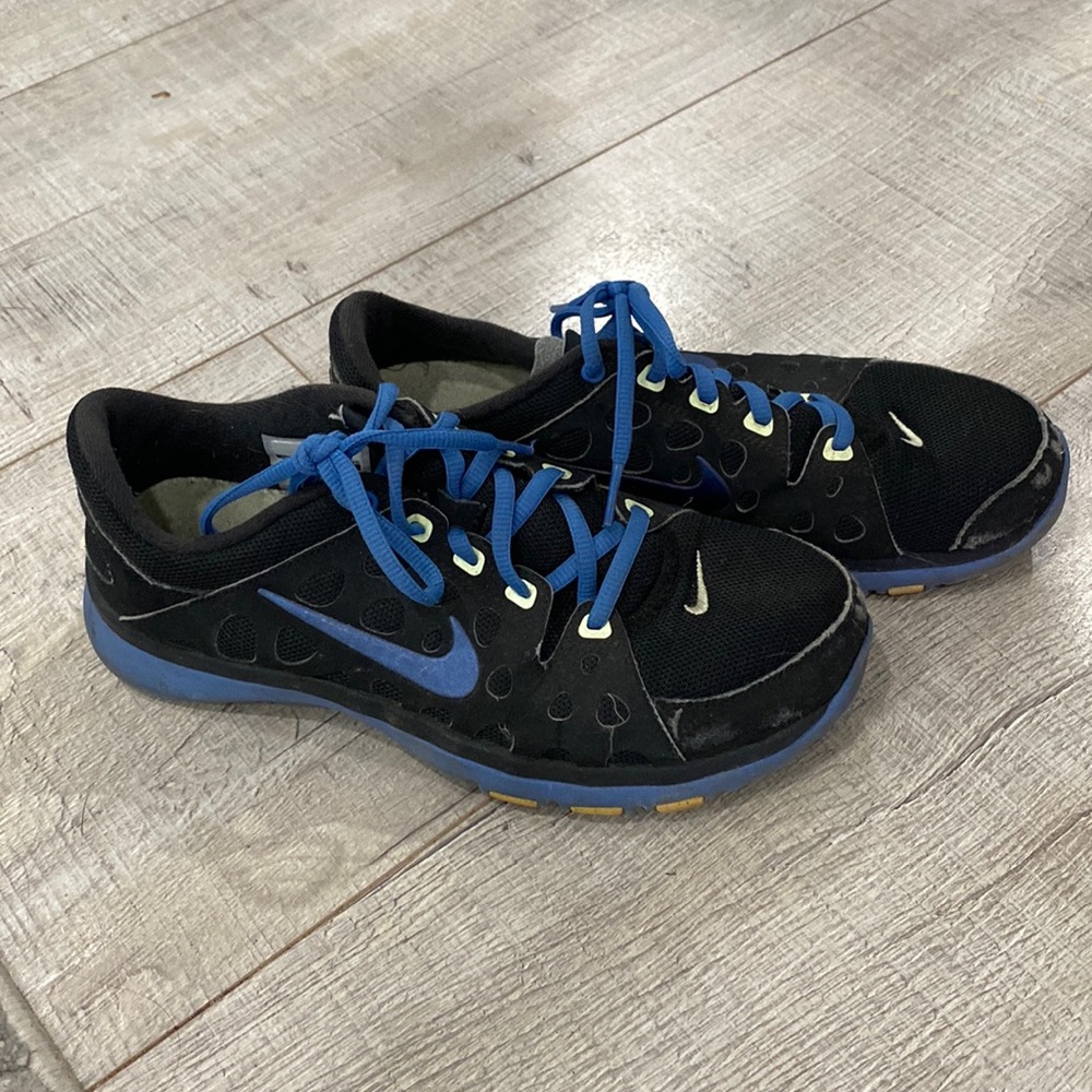 Nike women shoes
